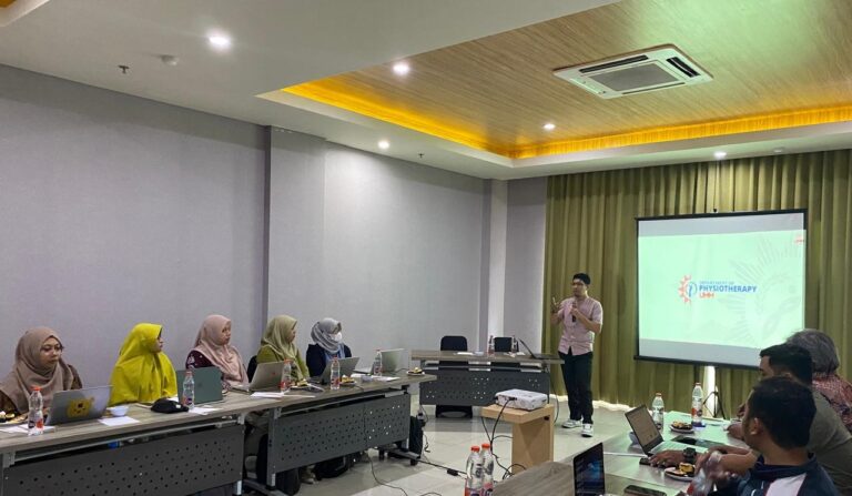 Suasana Rapat Lokakarya Kurikulum OBE 2024