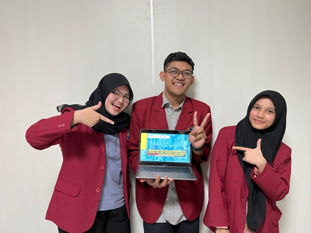 Tim PKM-PM pertama beranggotakan Bagus Prasetyo Pamungkas, Rahmatia Junus, Nur Halizah Rahma Dini, dan Farika Maulidiyah Rahman