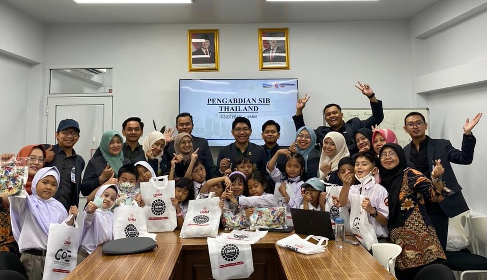 Pengabdian Internasional di Sekolah Indonesia Bagkok (SIB) Thailand