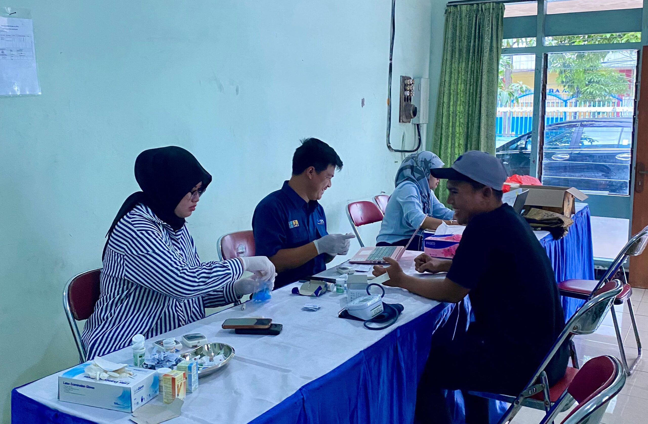 Pemeriksaan Fisik Bersama Mahasiswa Fisioterapi UMM dan Dokter Perusahaan Umum Jasa Tirta I Kota Malang