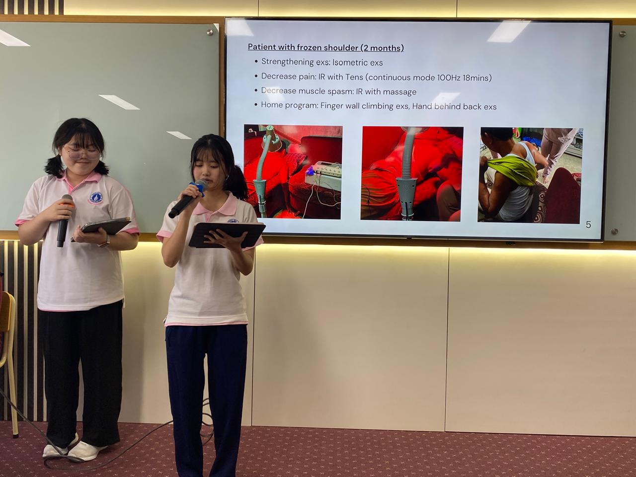 Presentasi Kegiatan Student Exchange Mahasiswa Physica Therapy Mahidol University Thailand
