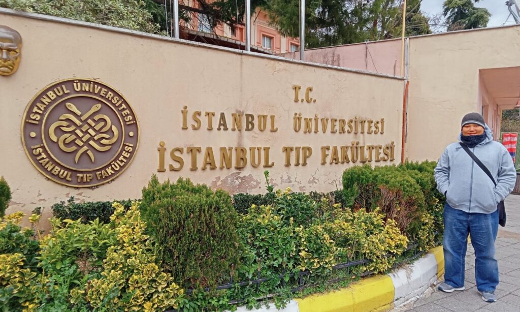 Rakhmad Rosadi Ketika Mengikuti DNS Scoliosis Course di Turki