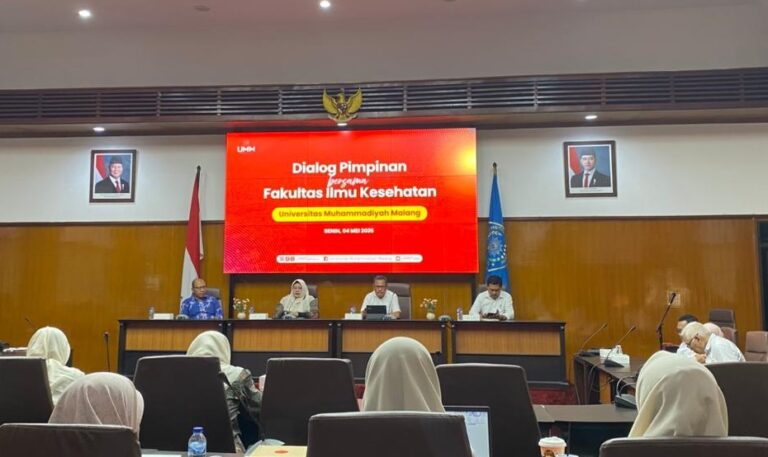 Suasana Dialog Pimpinan Dekanat dan Rektorat