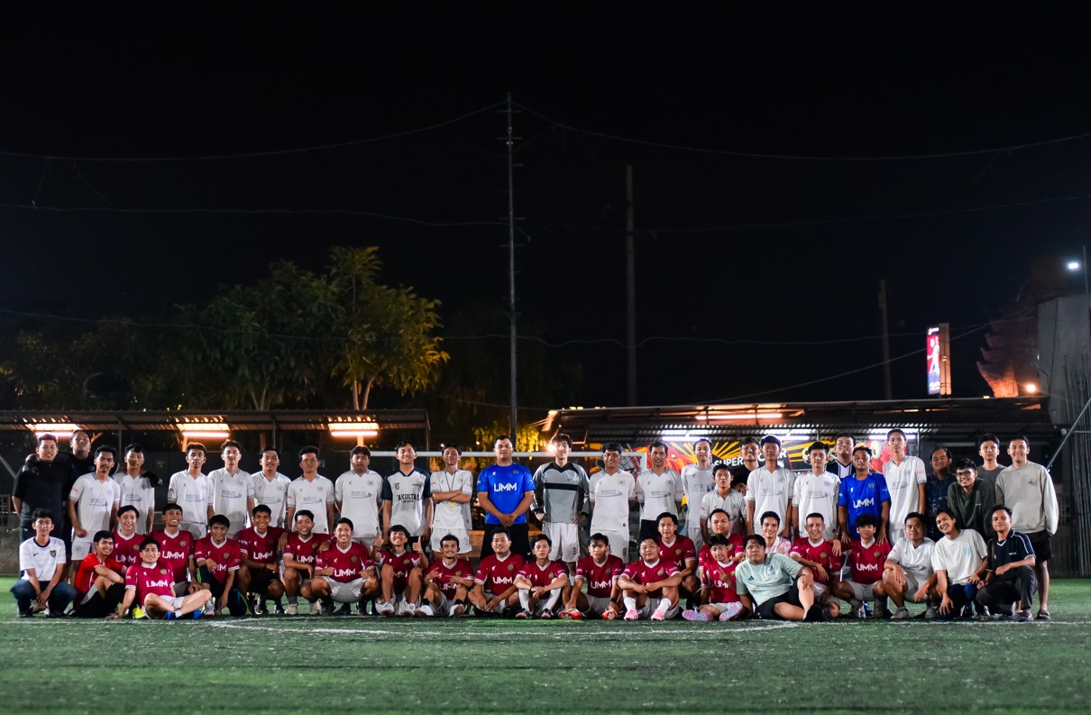Foto Bersama Dosen, IKA Fisioterapi UMM, Mahasiswa S1 Fisioterapi, Mahasiswa Pendidikan Profesi Fisioterapis, dan Mahasiswa Internasional